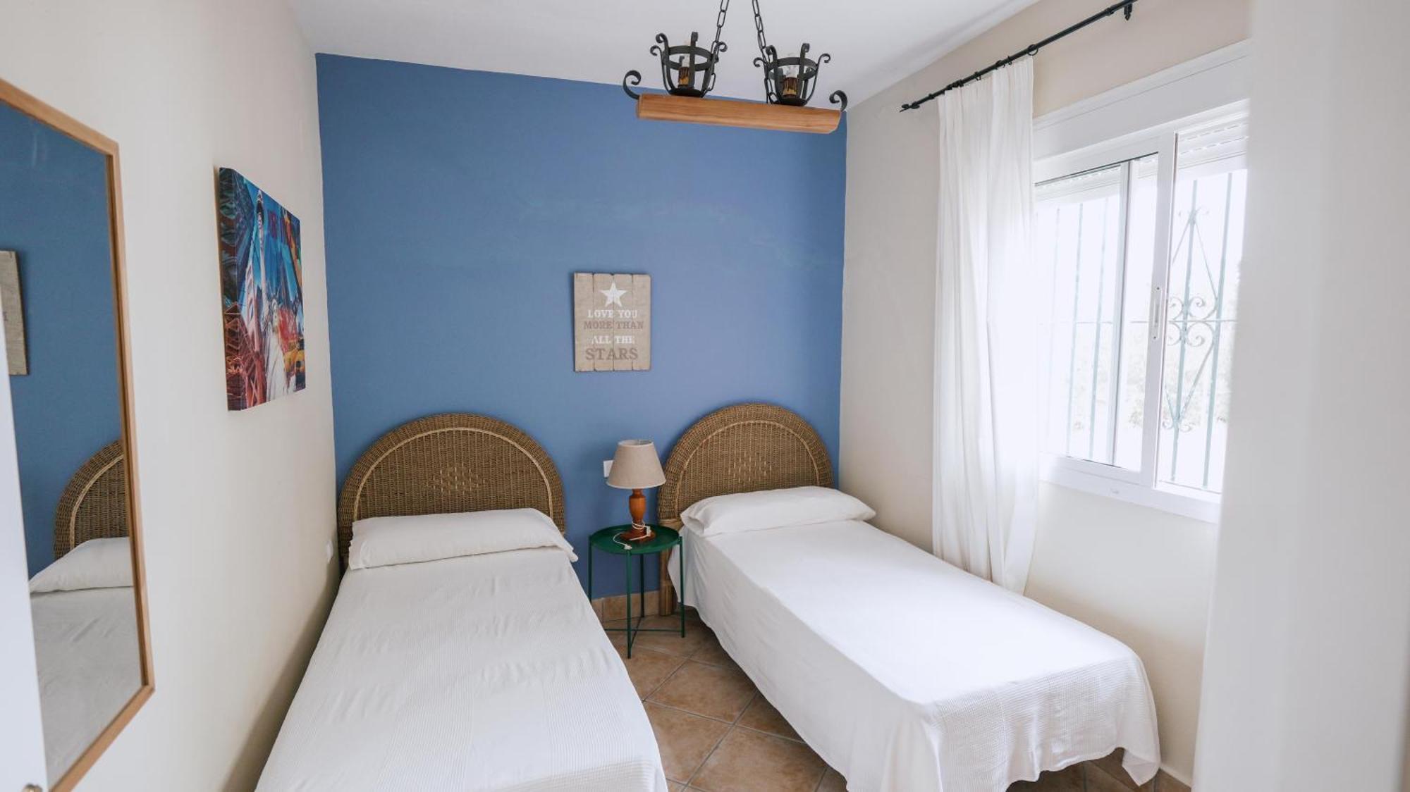 Casa Rural Los Garrovillos By Fontanilla Del Mar Holidays Rentals كونيل ذي لا فرونتيرا المظهر الخارجي الصورة
