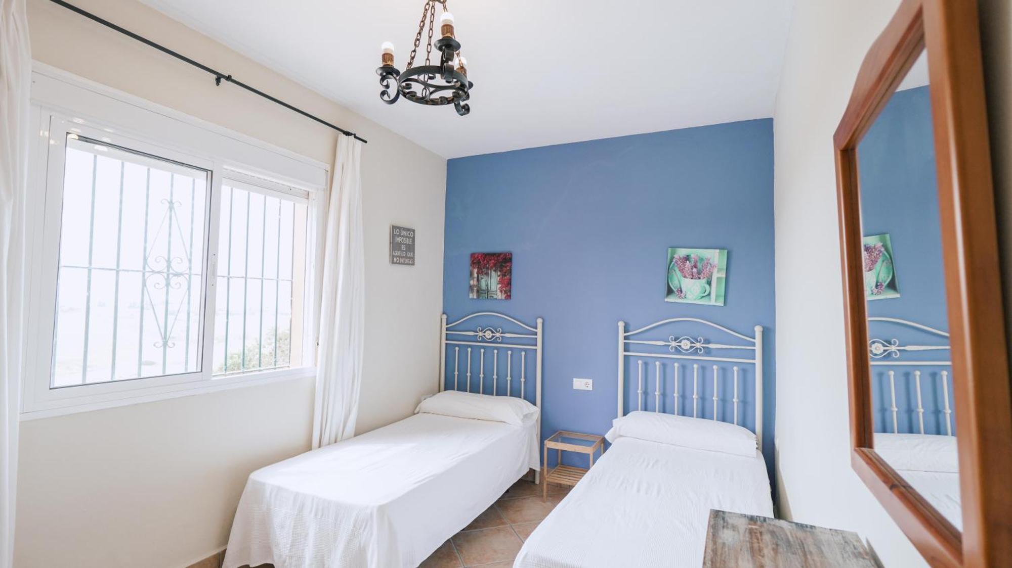 Casa Rural Los Garrovillos By Fontanilla Del Mar Holidays Rentals كونيل ذي لا فرونتيرا المظهر الخارجي الصورة
