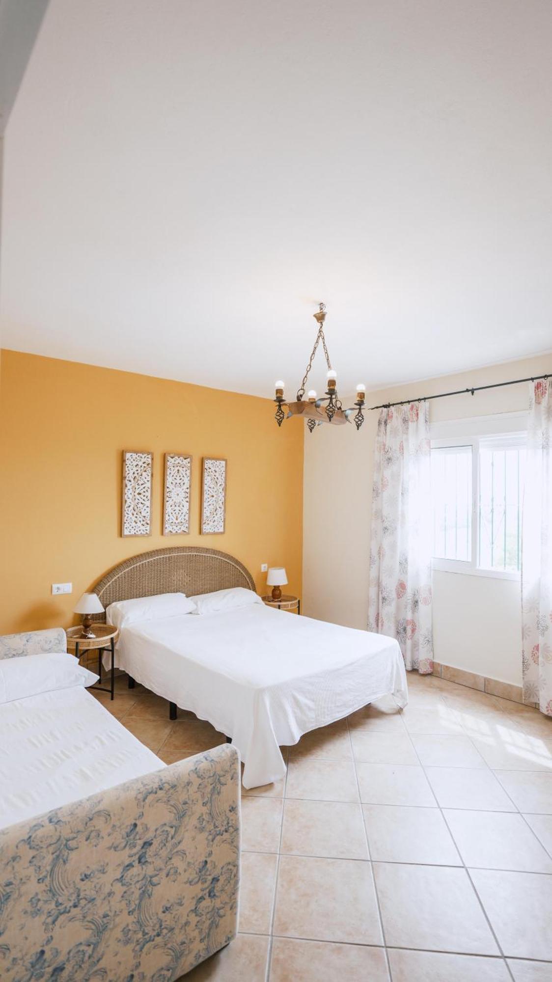 Casa Rural Los Garrovillos By Fontanilla Del Mar Holidays Rentals كونيل ذي لا فرونتيرا المظهر الخارجي الصورة